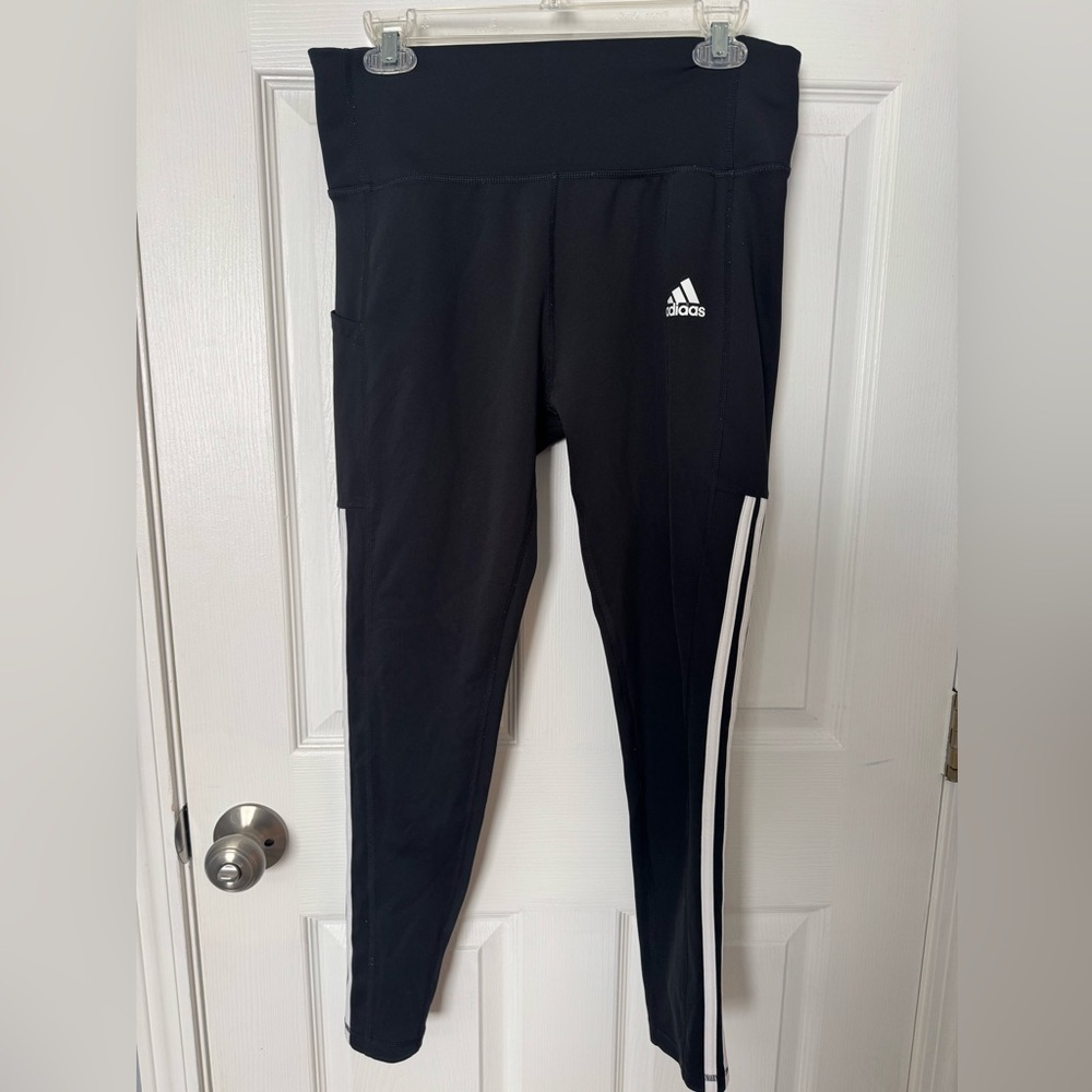 Adidas Women’s Black Leggings with White Stripes Aeroready 7/8